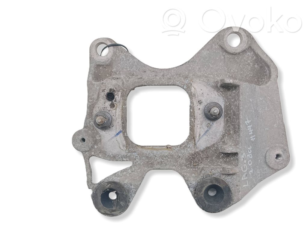Renault Laguna III Gearbox mounting bracket 