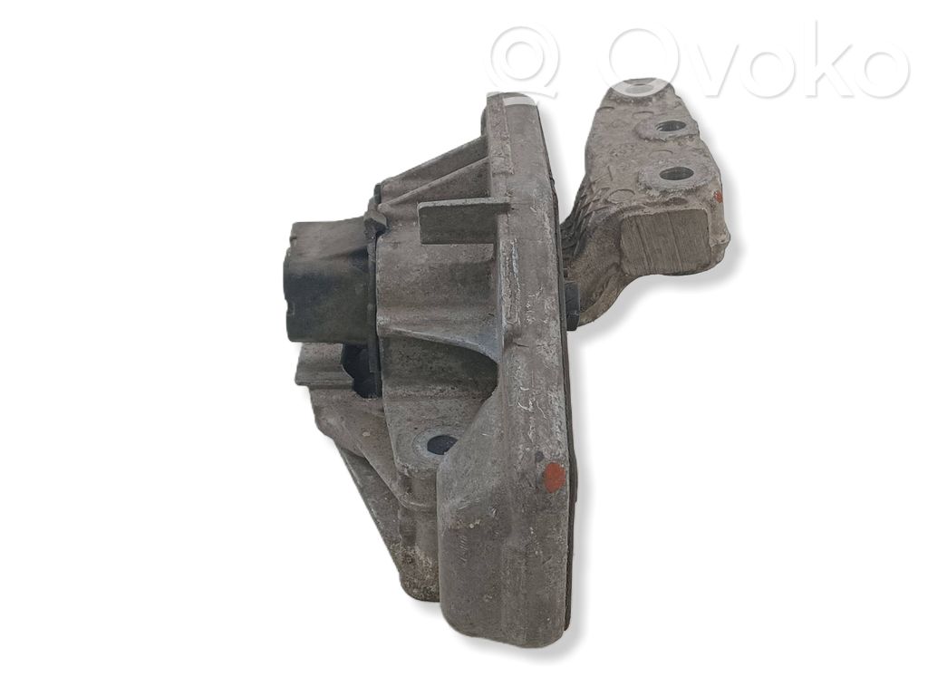 Citroen C2 Engine mount bracket 