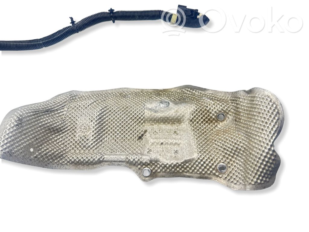 Volvo XC40 Heat shield in engine bay 