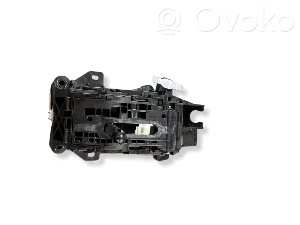 Toyota Yaris Cross Gear shifter/selector 