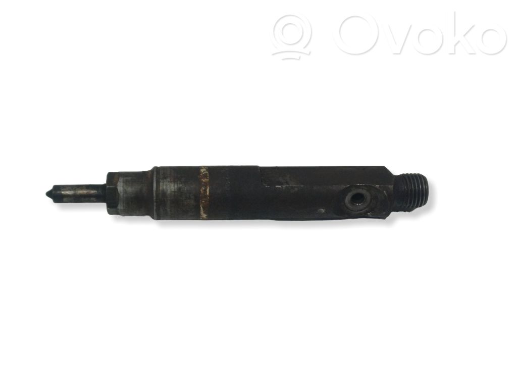 Inyector de combustible   074130201C