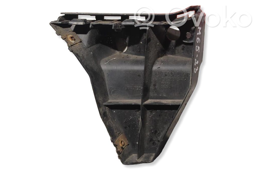 Volvo C70 Front bumper mounting bracket 