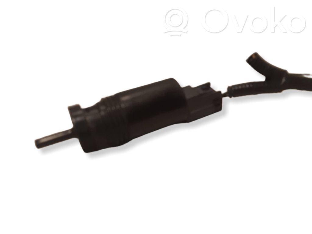 Volvo V50 Headlight washer pump 