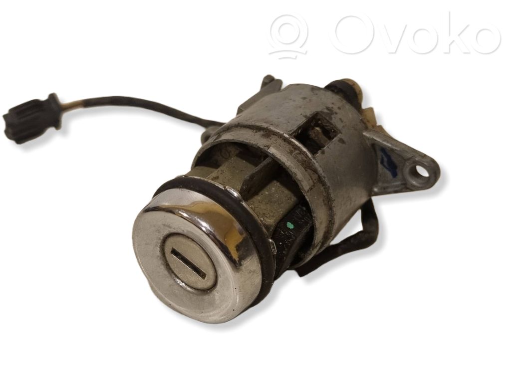 Audi A6 S6 C4 4A Tailgate exterior lock 