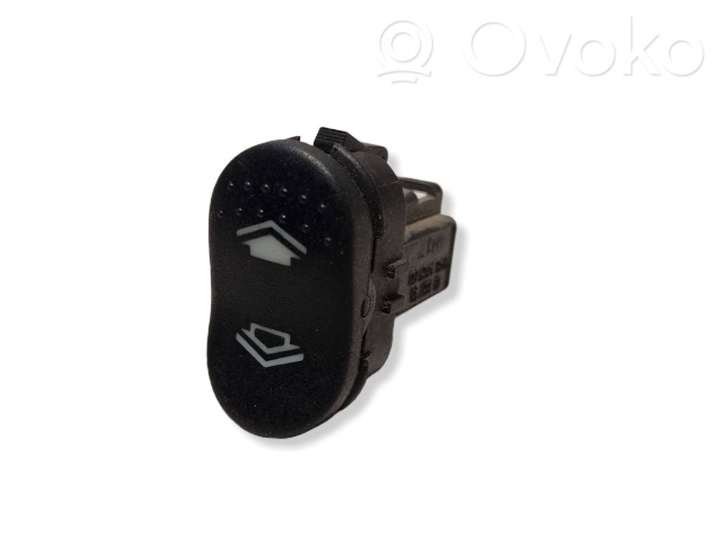 Ford Focus Electric window control switch 