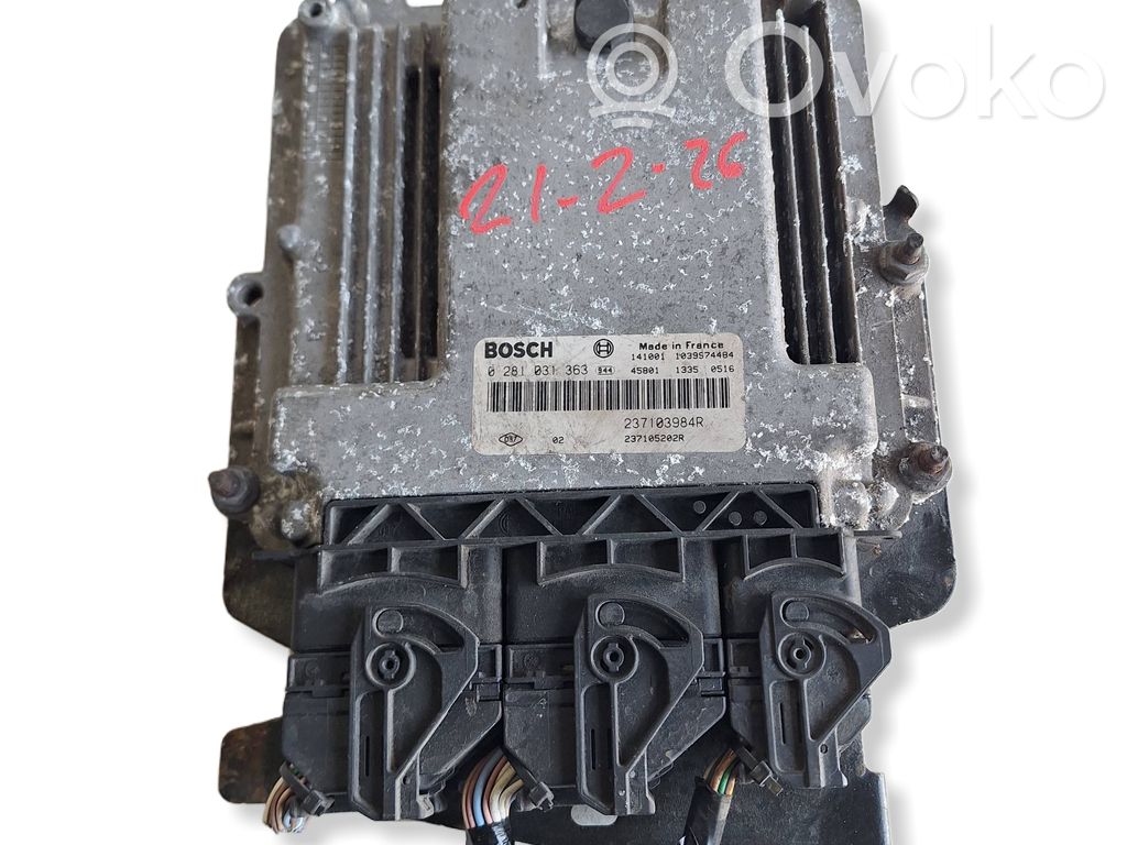Opel Vivaro Calculateur moteur ECU 