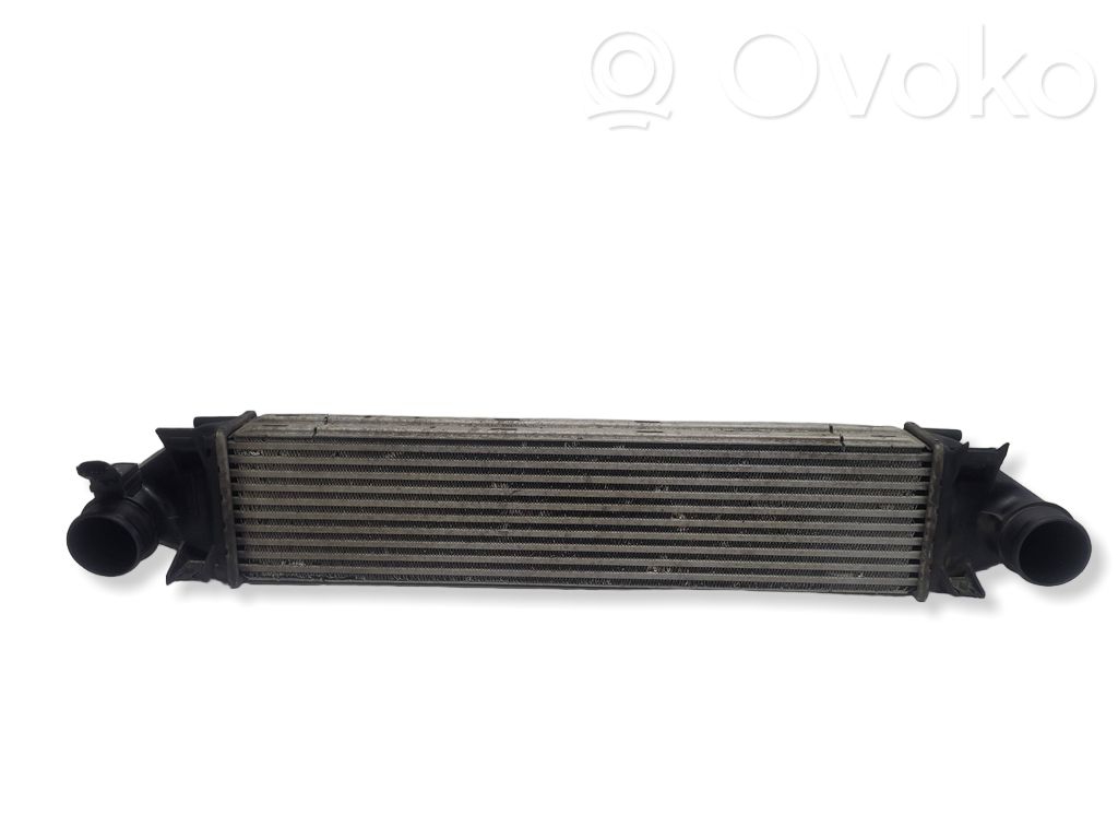 Volvo V70 Interkūlerio radiatorius 