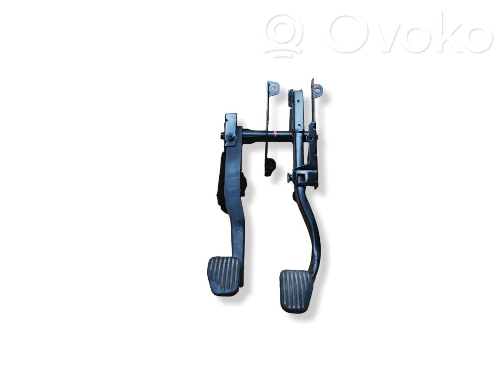 Volvo V70 Pedal assembly 