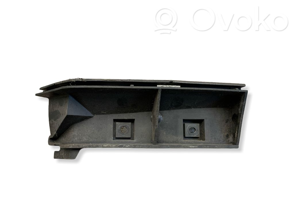 Volvo V50 Takapuskurin kannake 