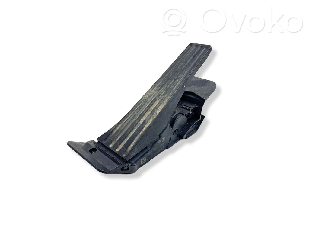 Akceleratoriaus pedalas   6889818,12037313DE,6PV01435003