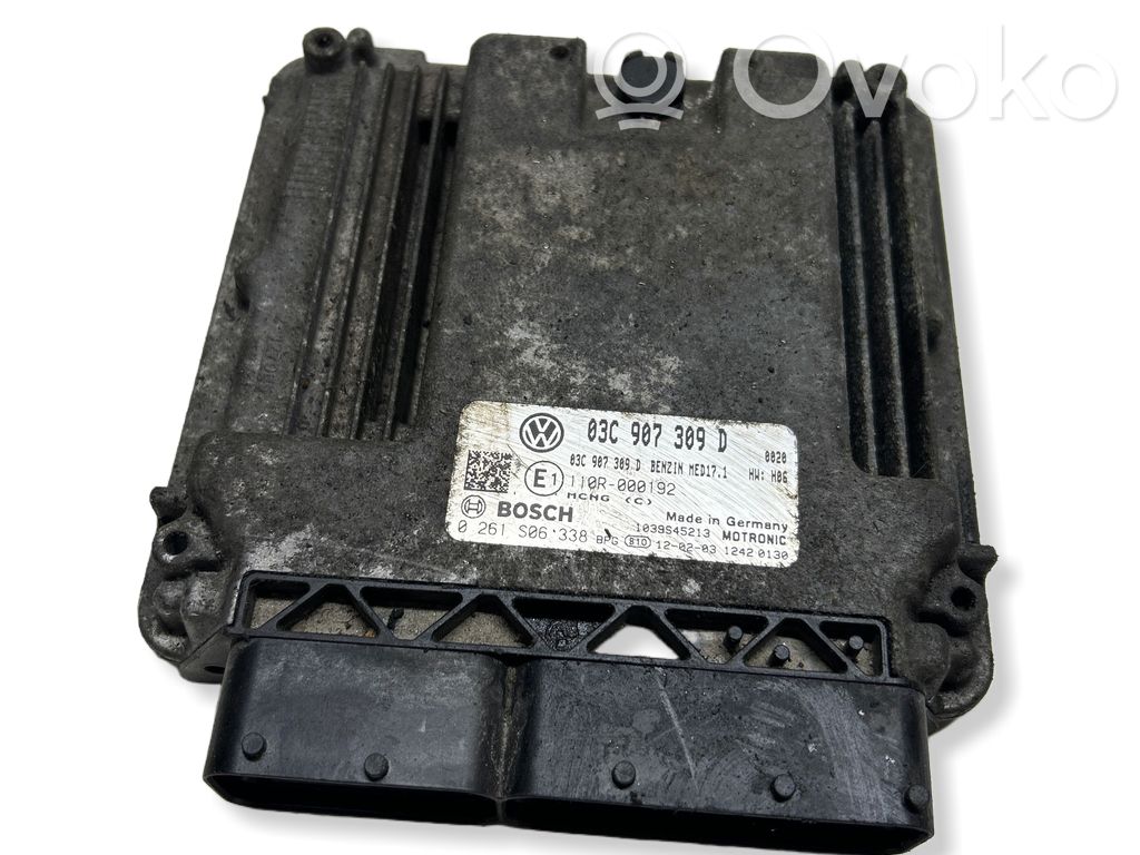 Volkswagen PASSAT B7 Engine control unit/module 