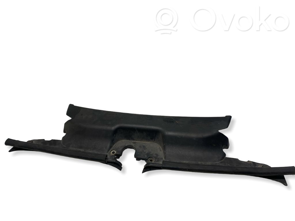 BMW X3 E83 Oro paėmimo kanalo detalė (-ės) 