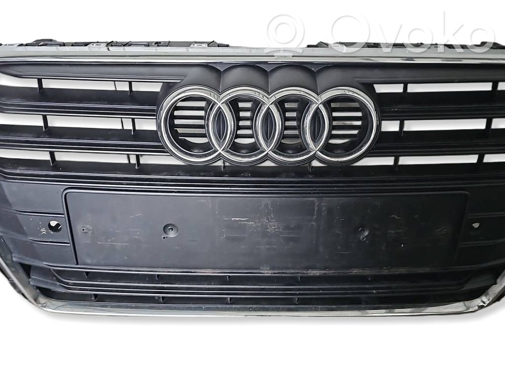 Audi A4 S4 B9 Maskownica / Grill / Atrapa górna chłodnicy 