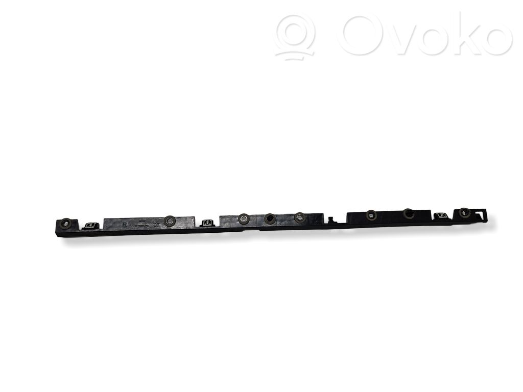 Chrysler Pacifica Other body part 