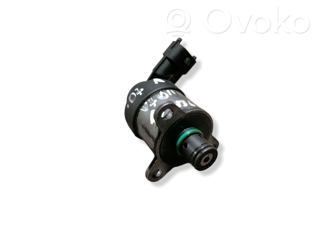 Régulateur de pression de carburant   0928400573