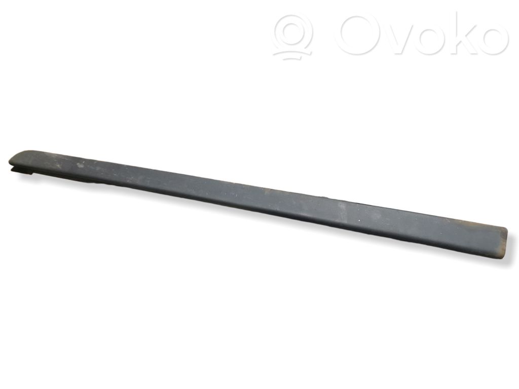 Volvo S60 Etuoven lista (muoto) 
