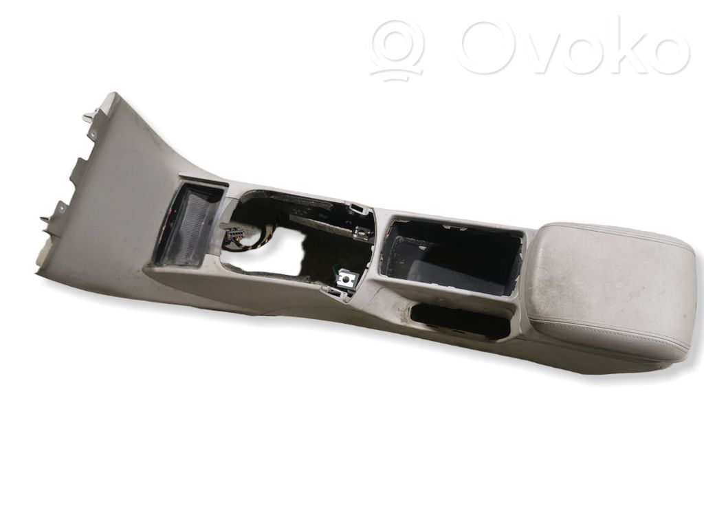 Volvo V50 Reposabrazos 