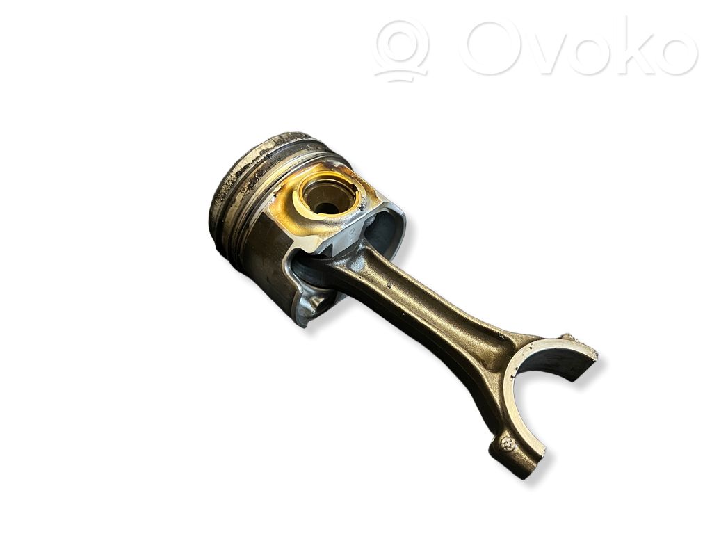 Volkswagen PASSAT B5.5 Piston with connecting rod 