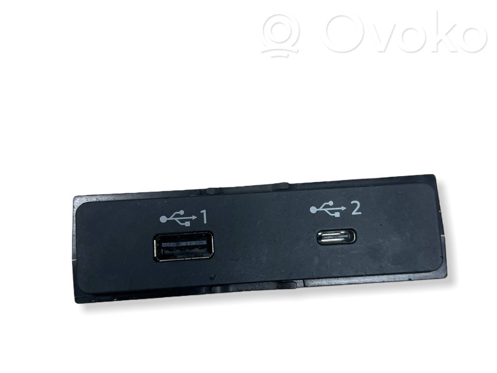 Audi A3 8Y USB-Anschluss 