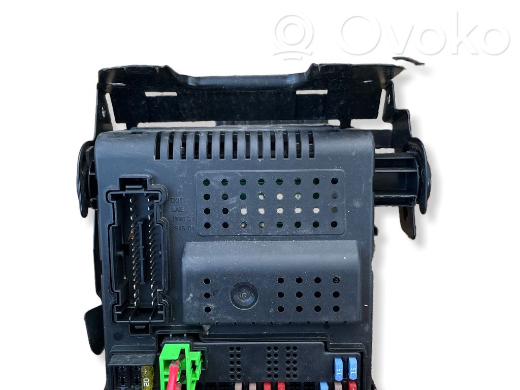 Volvo V70 Fuse module 