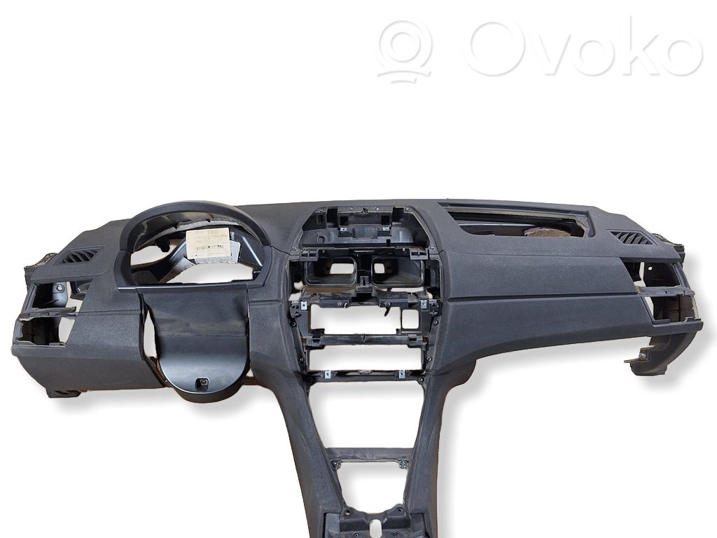 BMW X3 E83 Dashboard 