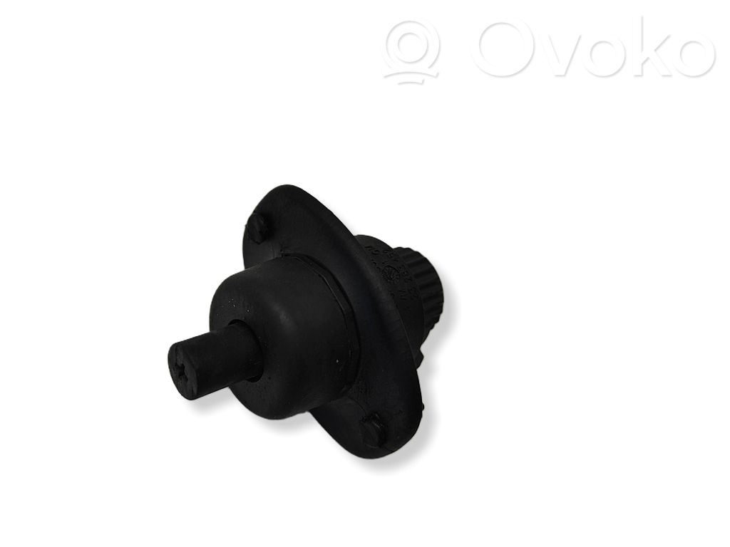 Chevrolet Camaro Tailgate/trunk/boot lid buffer 