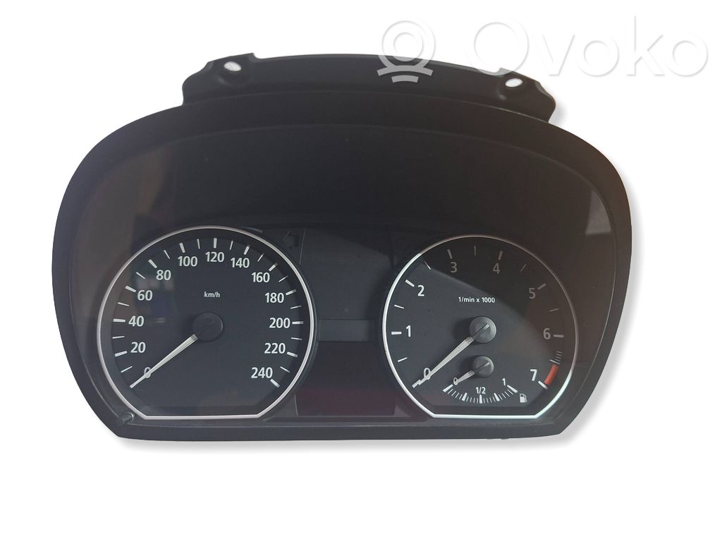 Geschwindigkeitsmesser Cockpit   9110191,100126006,102493250
