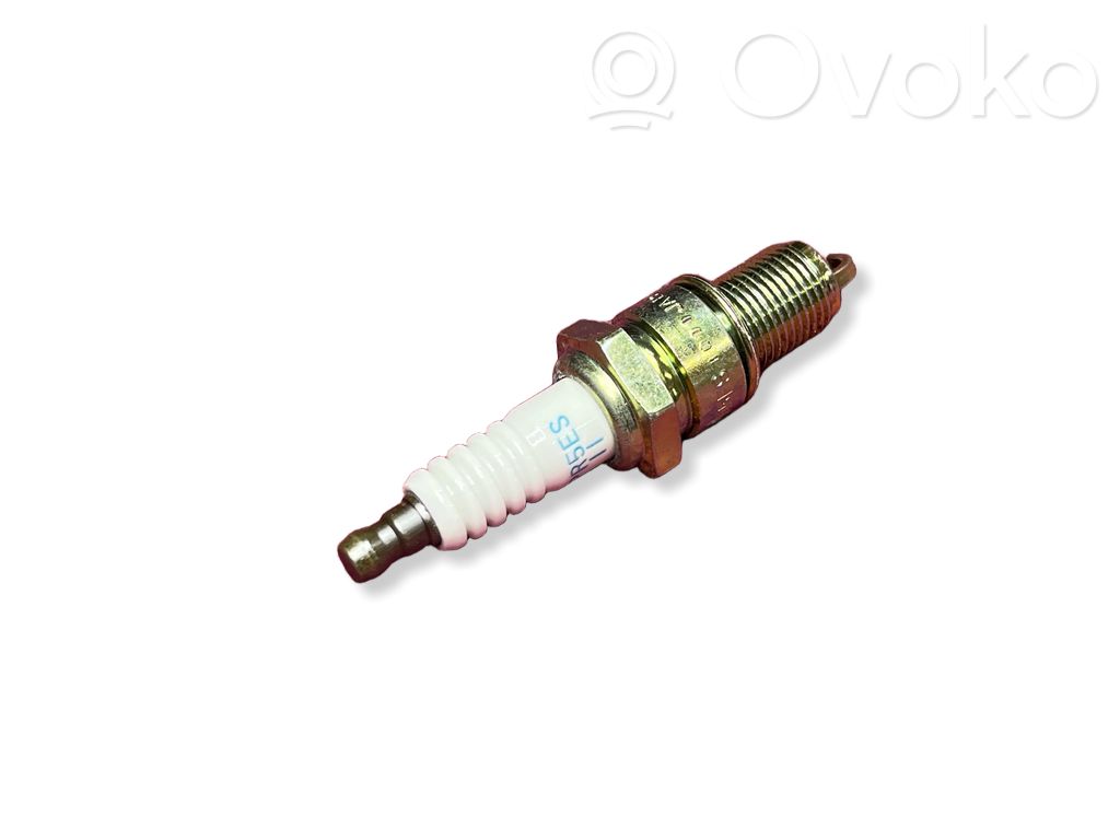 Nissan Maxima Spark plug 