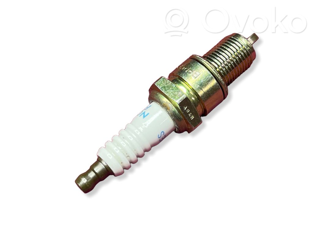 Nissan Leaf I (ZE0) Spark plug 