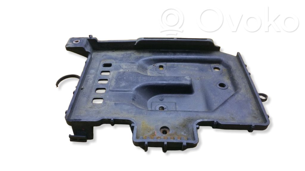 Hyundai i30 Battery tray 