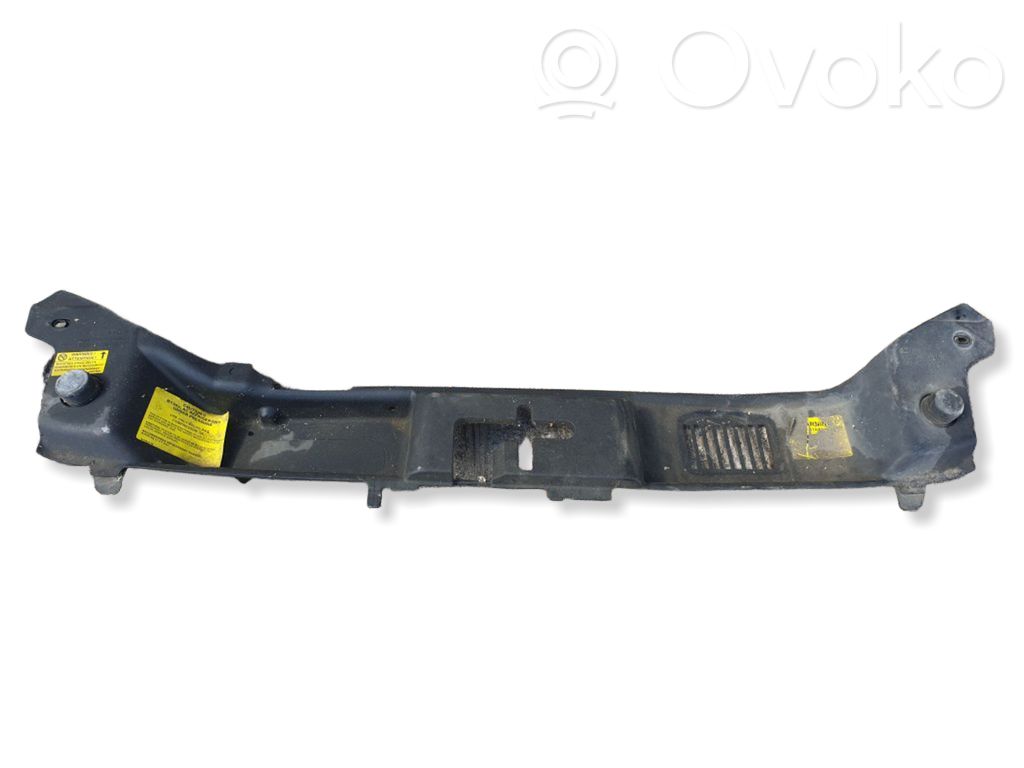 Volvo V50 Osłona chłodnicy 