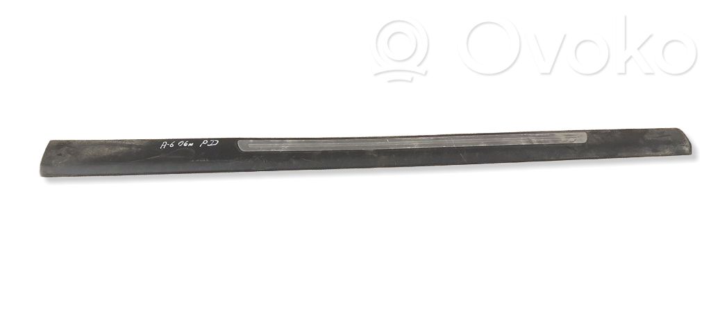 Audi A6 S6 C6 4F Listwa progowa przednia 