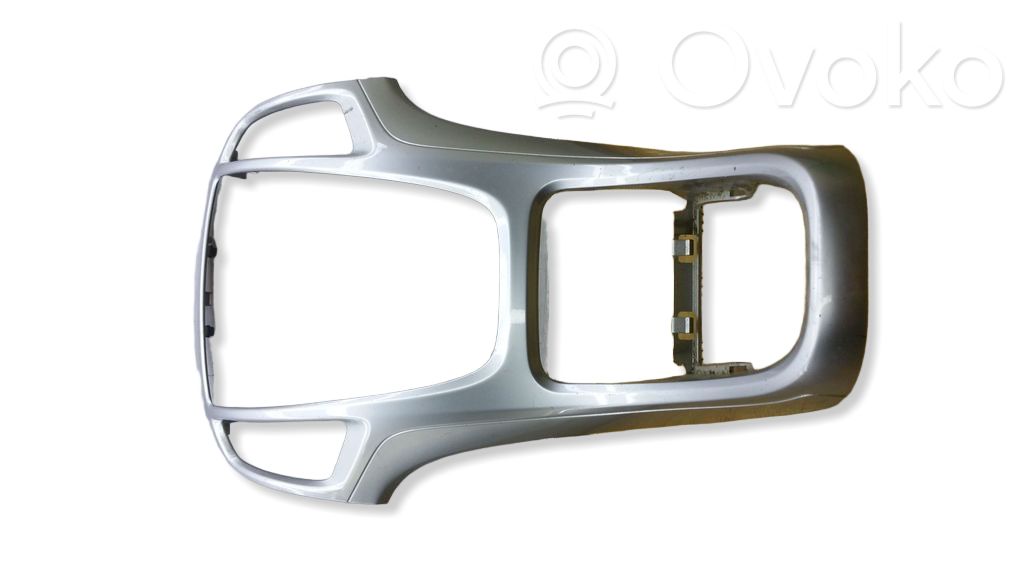 Opel Astra J Radio/GPS head unit trim 