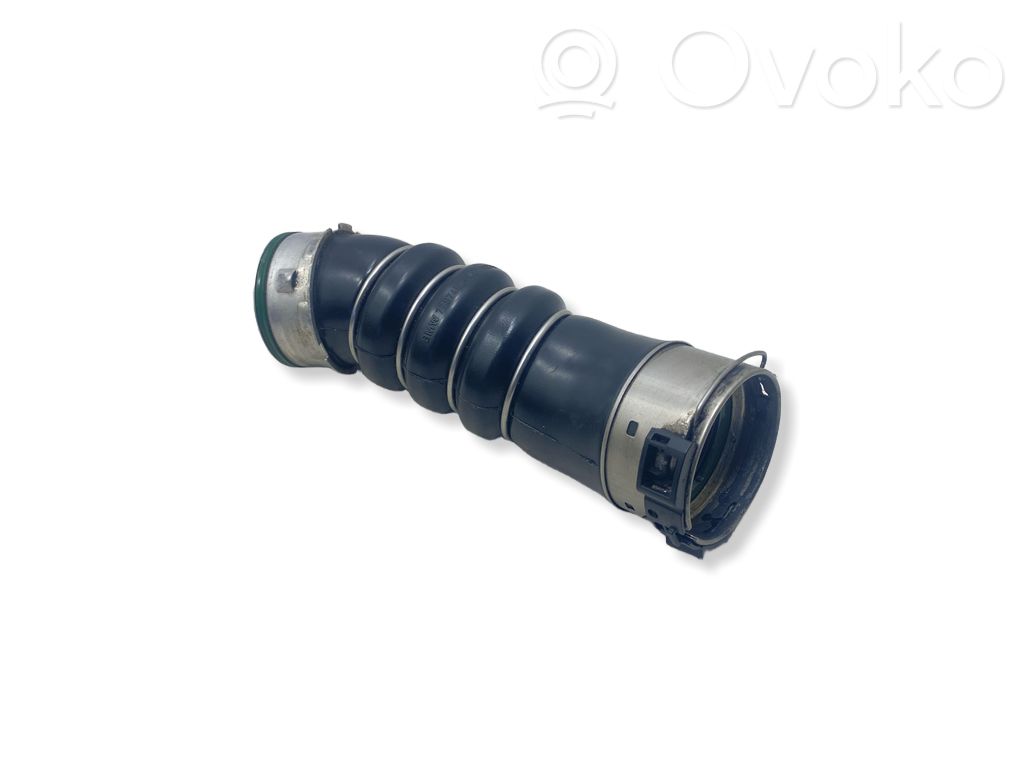 Intercooler hose/pipe   7797480