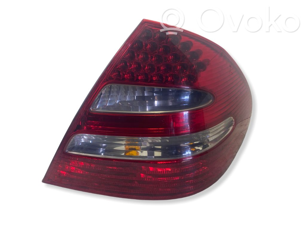 Mercedes-Benz E W211 Lampa tylna 