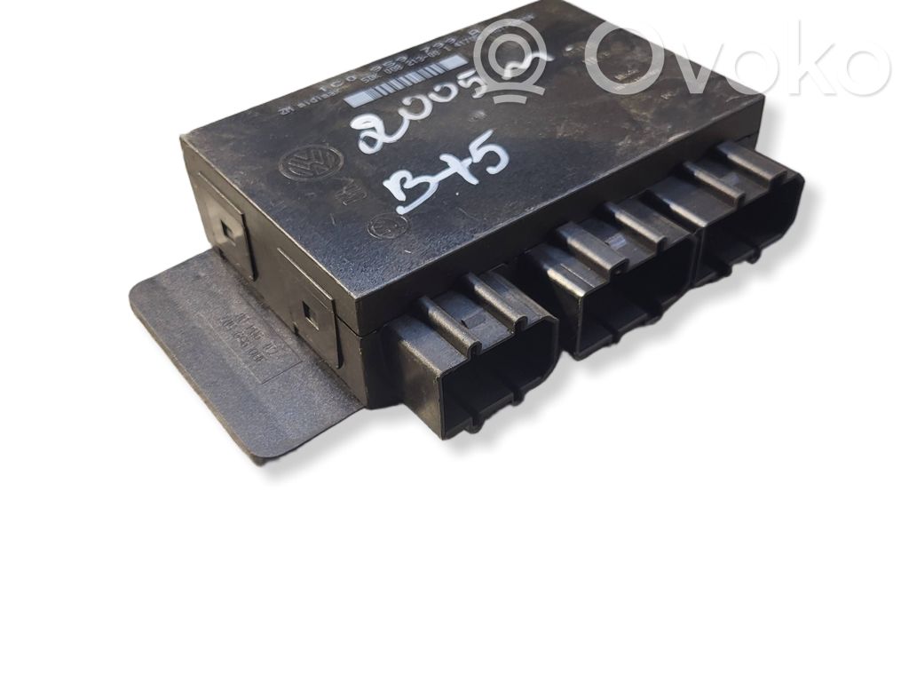Volkswagen PASSAT B5.5 Module confort 