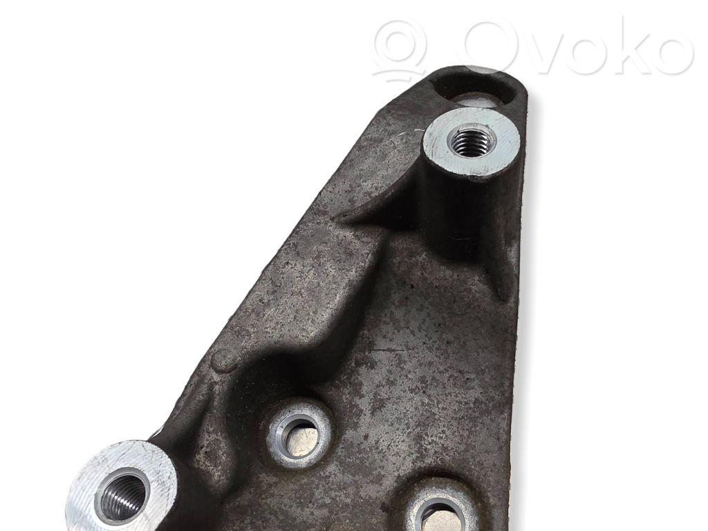 Mini One - Cooper F56 F55 Engine mounting bracket 