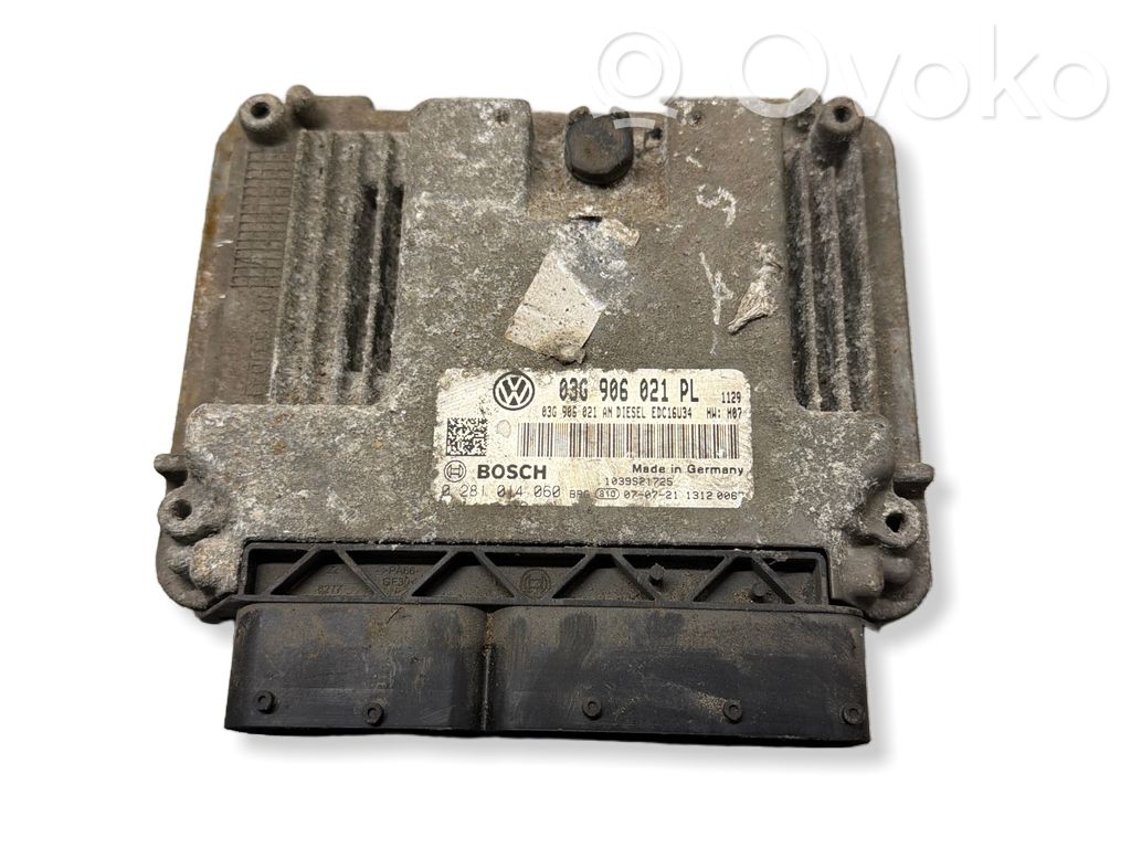 Volkswagen Golf V Engine control unit/module 