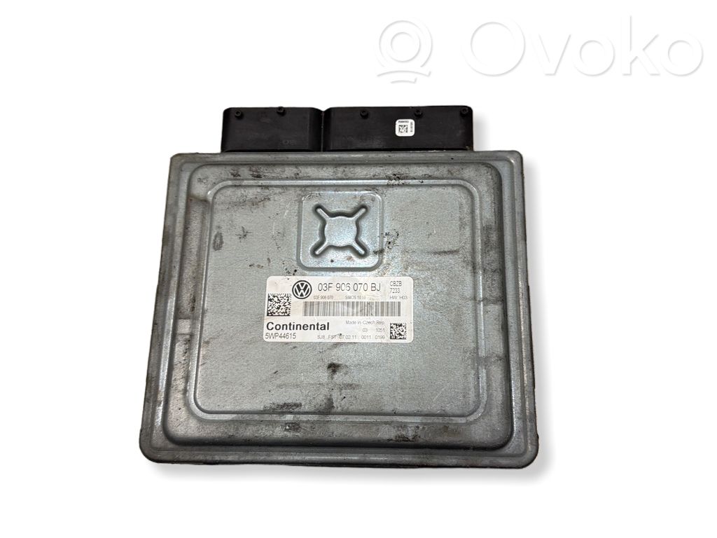 Volkswagen Golf VI Engine control unit/module 