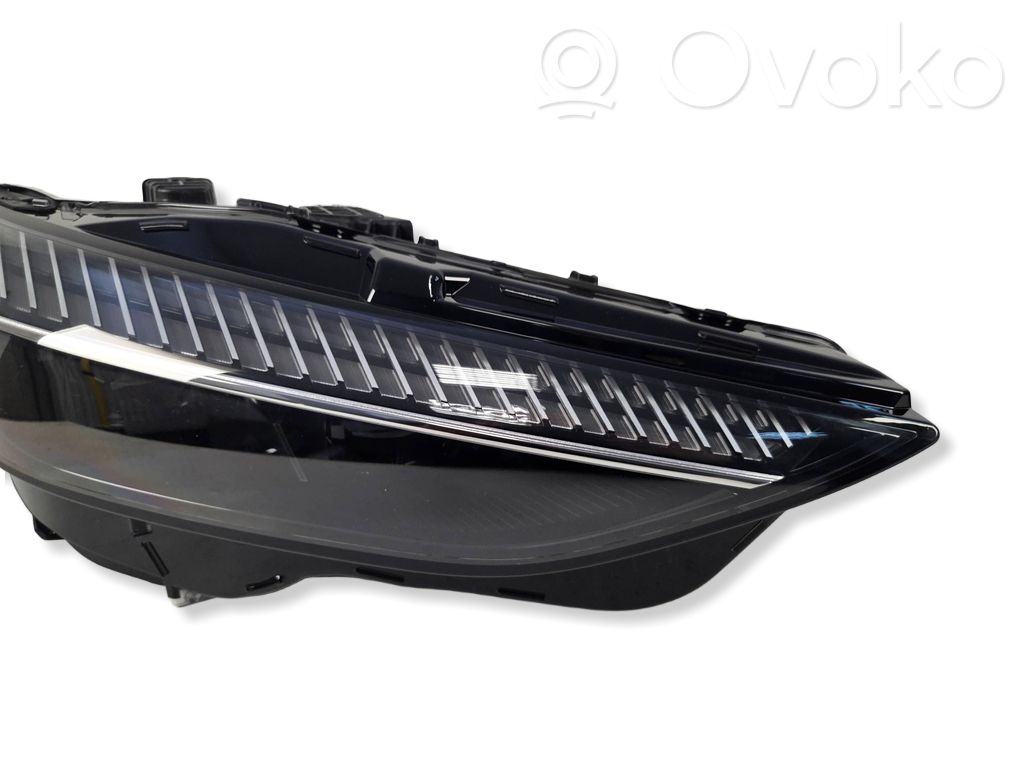 Audi A5 Headlight/headlamp 