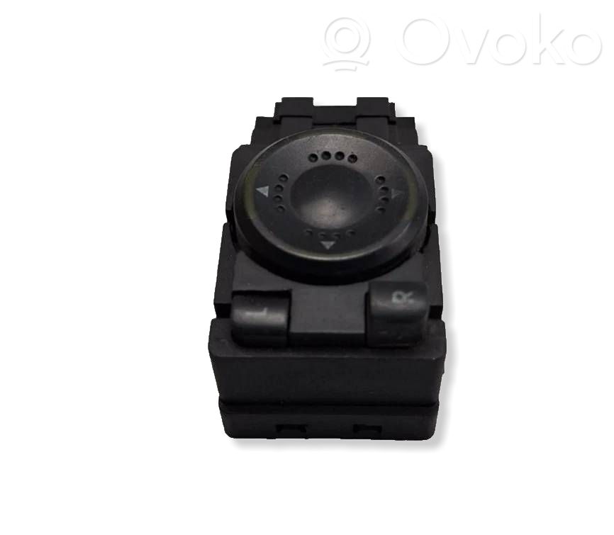 Volkswagen PASSAT B5 Wing mirror switch 