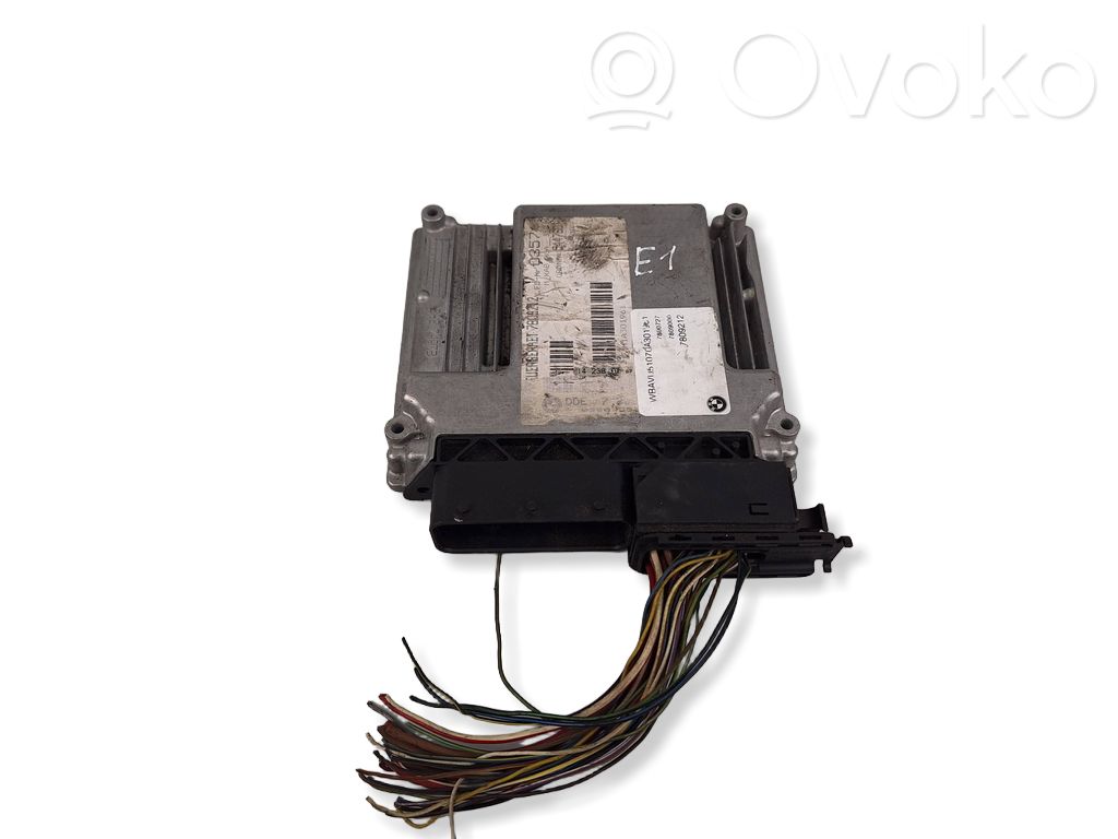 BMW 3 E90 E91 Variklio valdymo blokas 