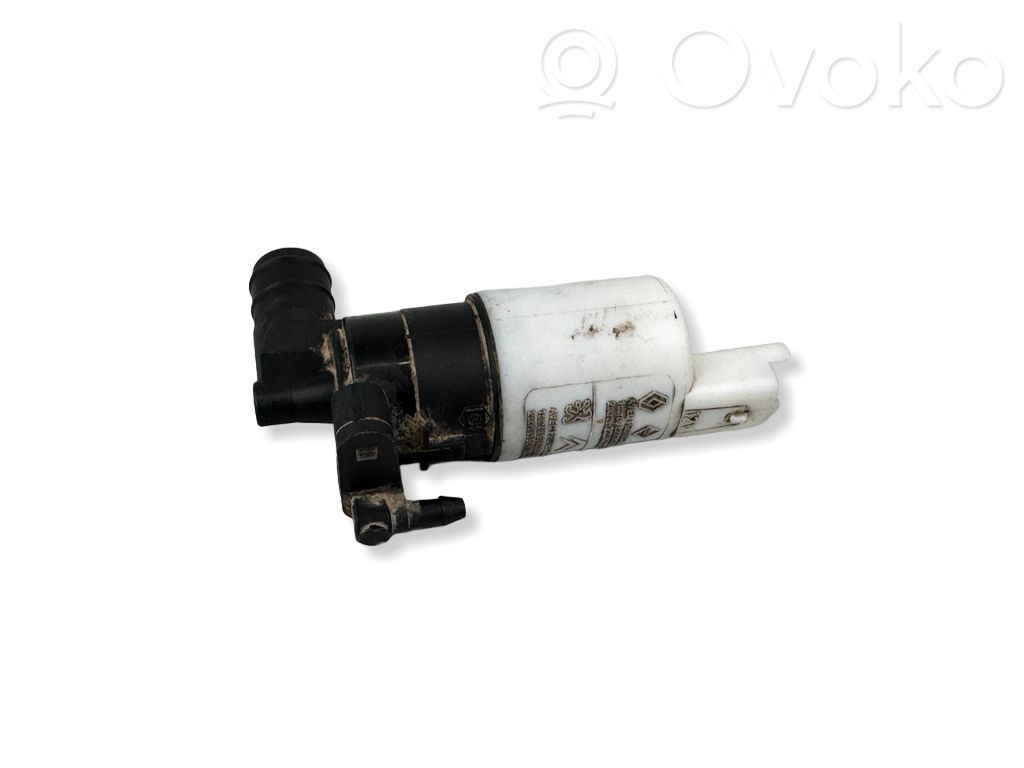 Renault Clio III Windscreen/windshield washer pump 