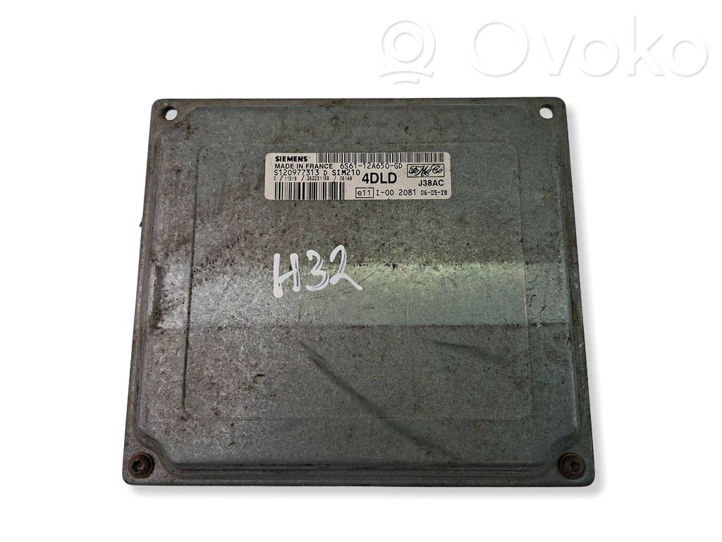 Ford Fiesta Engine control unit/module 