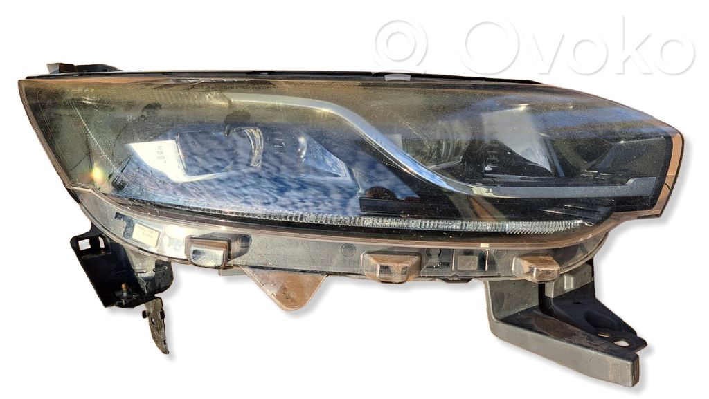 Scheinwerfer   260108498R,89908453