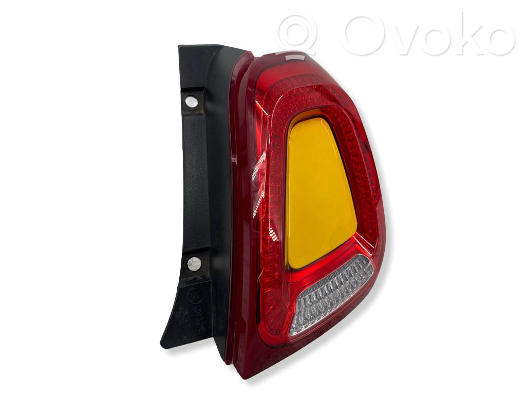 Fiat 500 Abarth Lampă spate în caroserie 