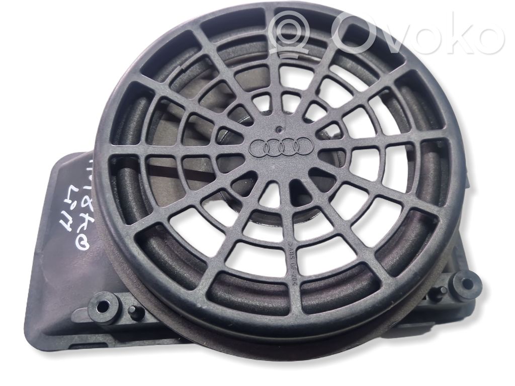 Audi A4 S4 B8 8K Altavoz subwoofer 