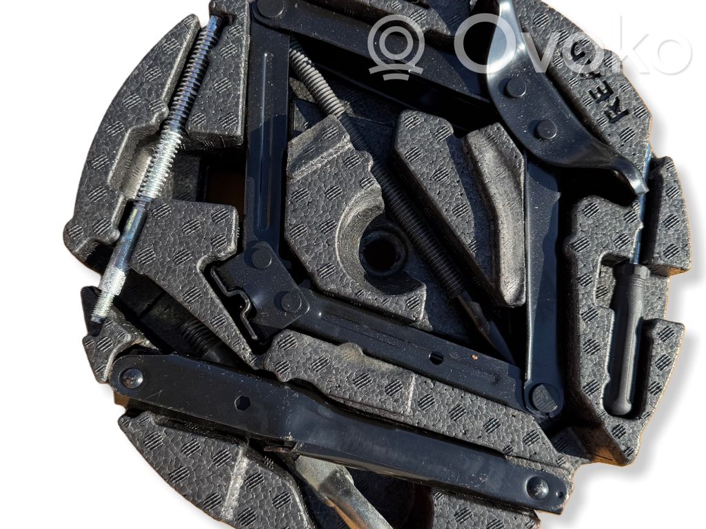 Opel Insignia A Tool set 
