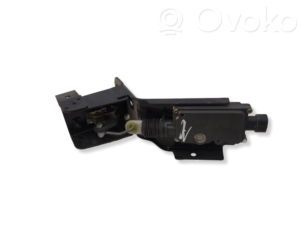 Tailgate window lock/catch/latch   A00177