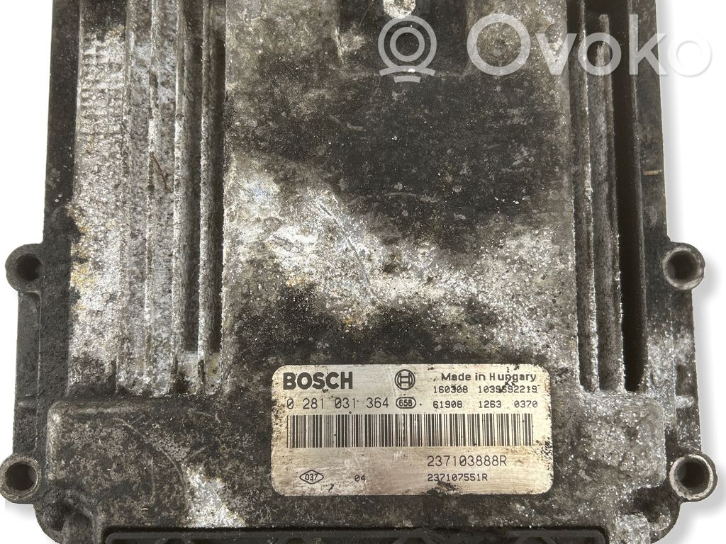 Opel Vivaro Engine control unit/module 